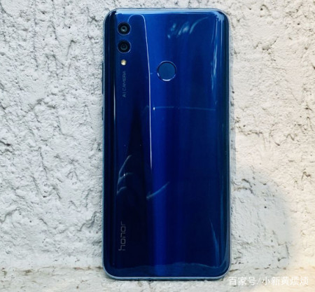 华为honor 10 Lite评测 6 2英寸ips液晶显示屏 2400万像素摄像头 吉祥日历